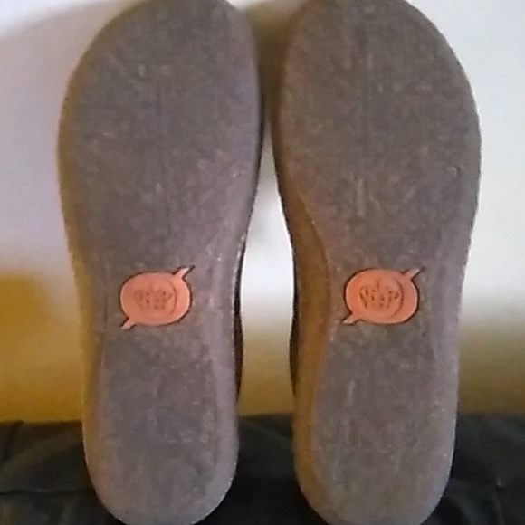 "Born" Leather Sneakers (Great shape!) - Picture 3 of 10